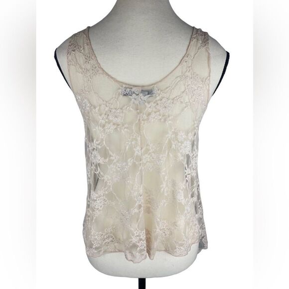 Forever 21  Sheer Round Neck Nylon/Spandex Lacey Floral Tank Top Size: M - Picture 3 of 6